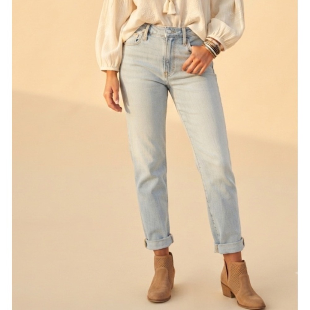 Hollister Ultra High-Rise Dad Jeans Light Wash W23‎ L31 Vintage Stretch 00R